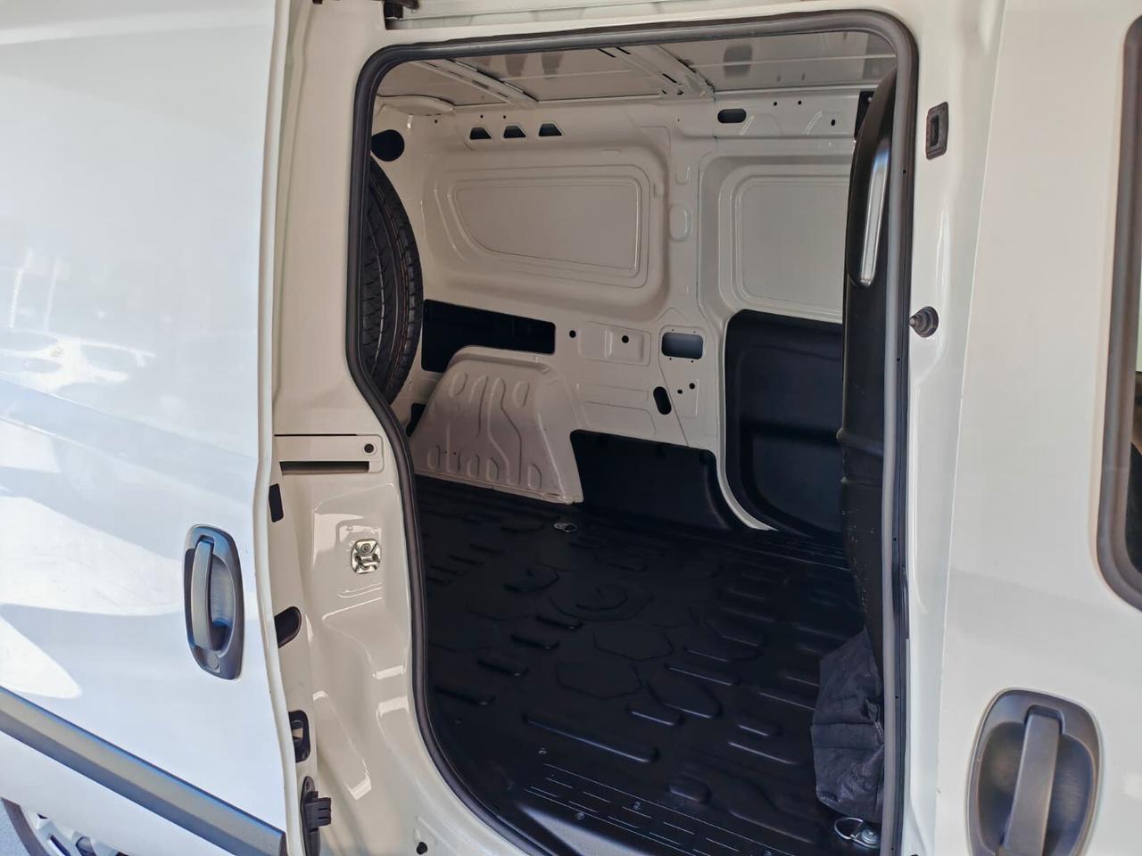 Fiat Doblò 1.4 T-Jet Natural Power PC-TN Cargo Lamierato