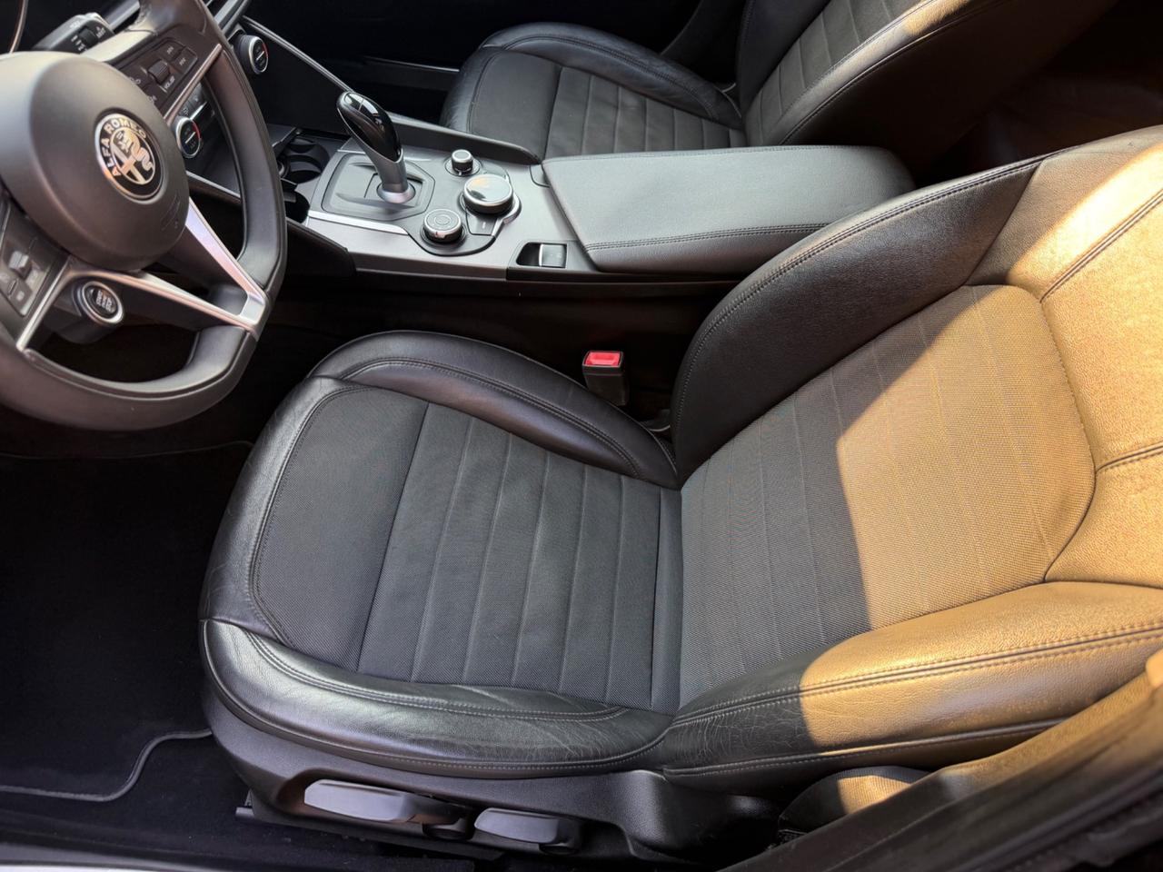 Alfa Romeo Giulia 2.2 Turbodiesel 150 CV AT8 Business