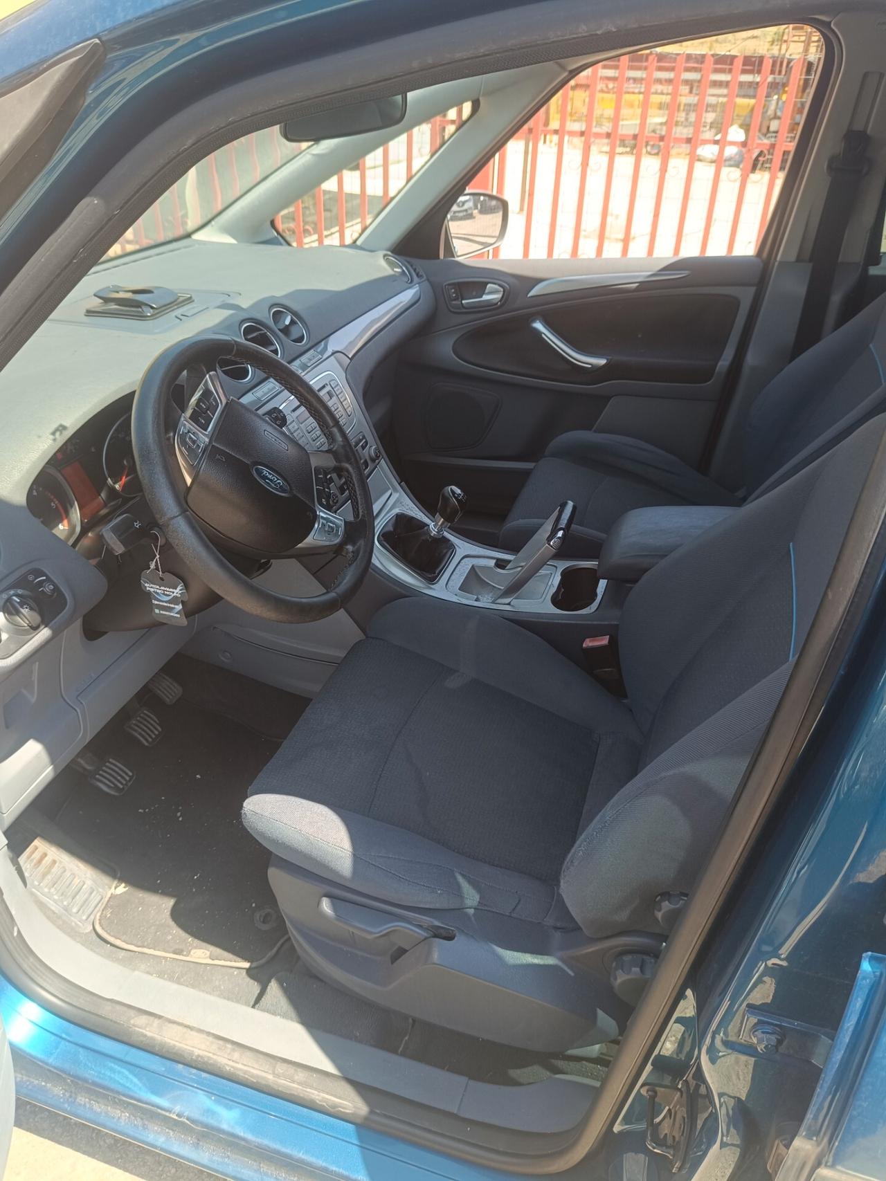 Ford S-Max 2.0 TDCi 140CV Titanium