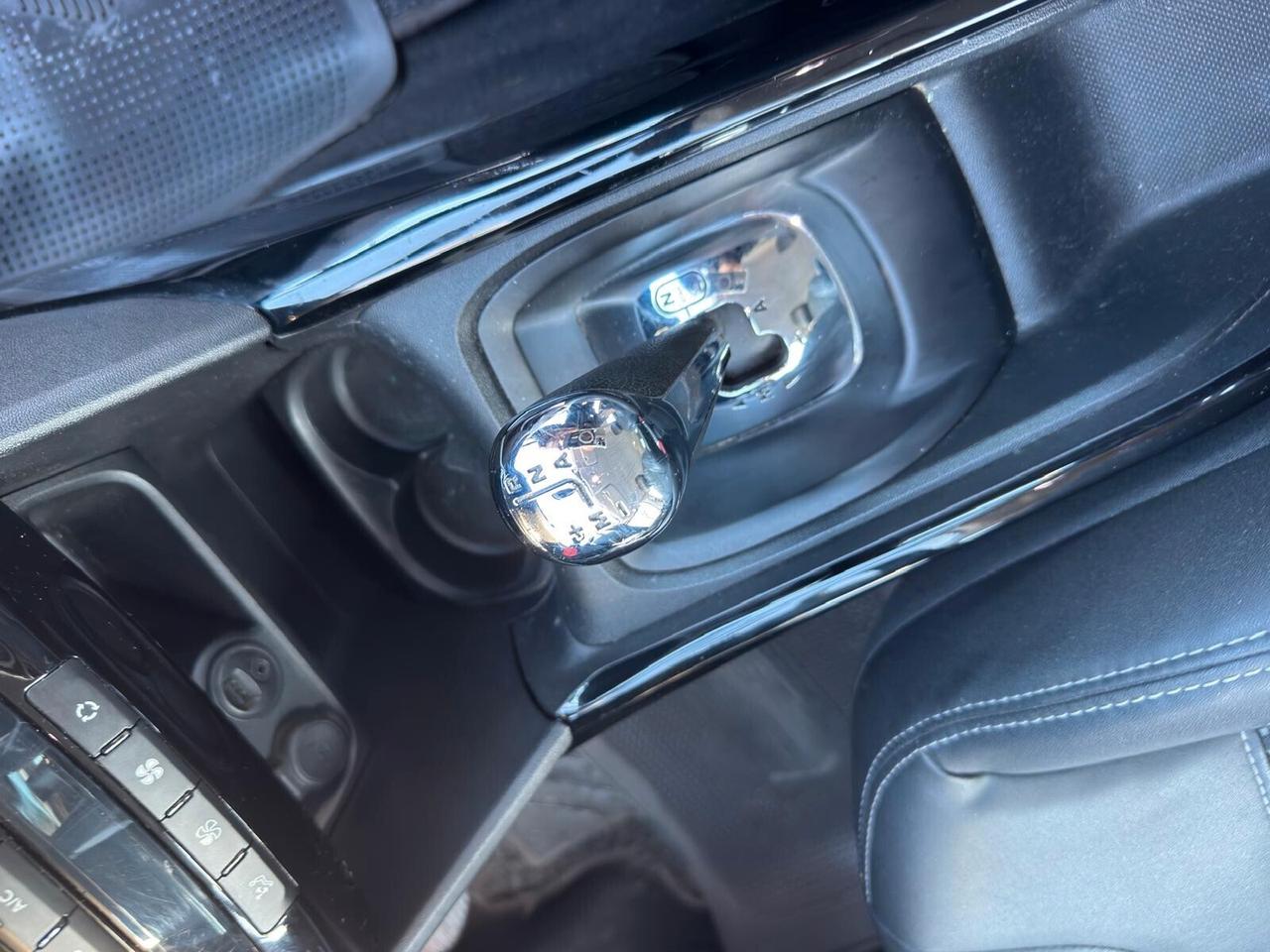 Peugeot 2008 1.6 e-HDi 92 CV Automatica Allure