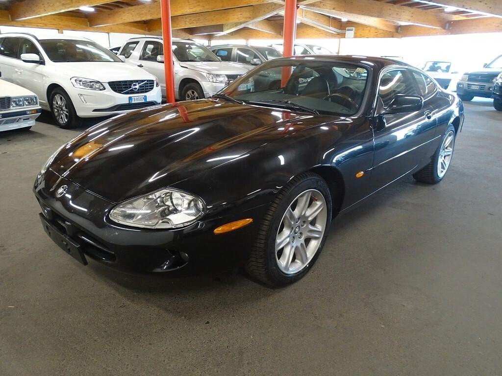 Jaguar XK 4.0 Coupé 284 CV INCIDENTATA