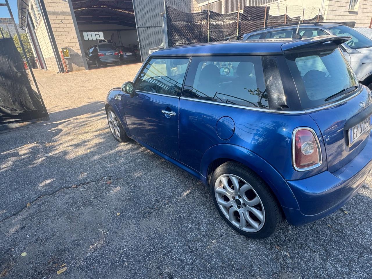 Mini 1.4 16V One Chili