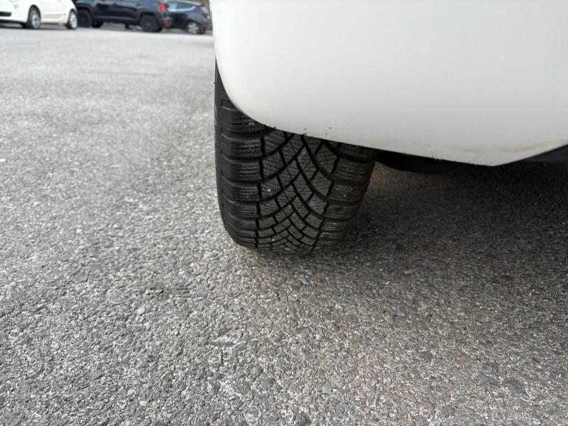 PEUGEOT 208 1.6 DIESEL 75 CV ADATTA NEOPATENTATI