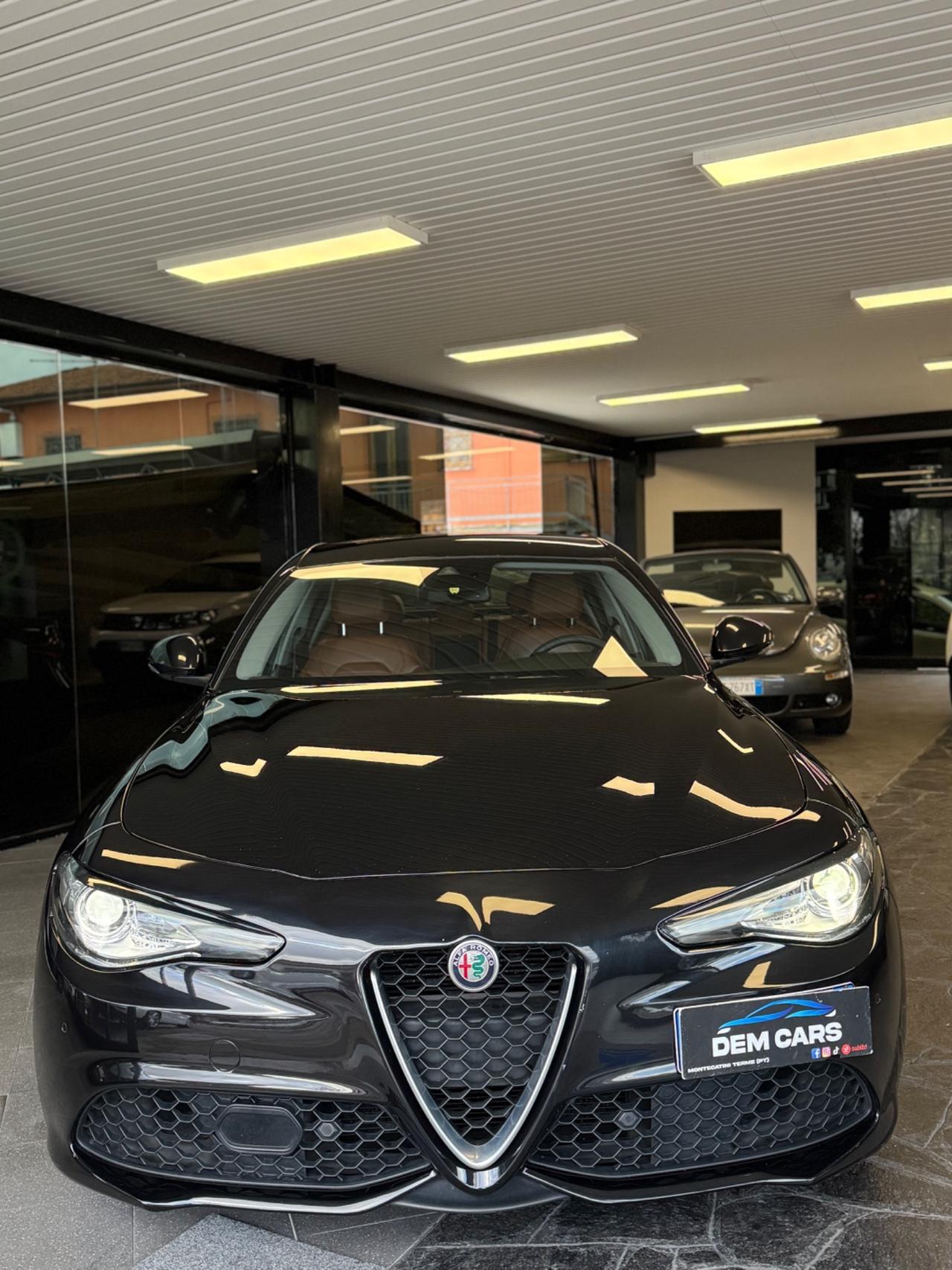 Alfa Romeo Giulia 2.2 Turbodiesel 210 CV AT8 AWD Q4 Veloce