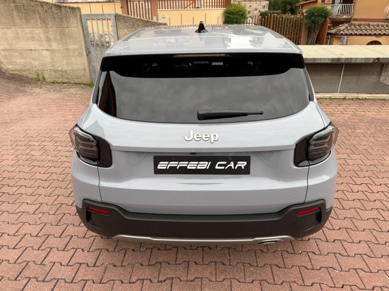 Jeep Avenger 1.2 e-Hybrid 110 cv MHEV Summit