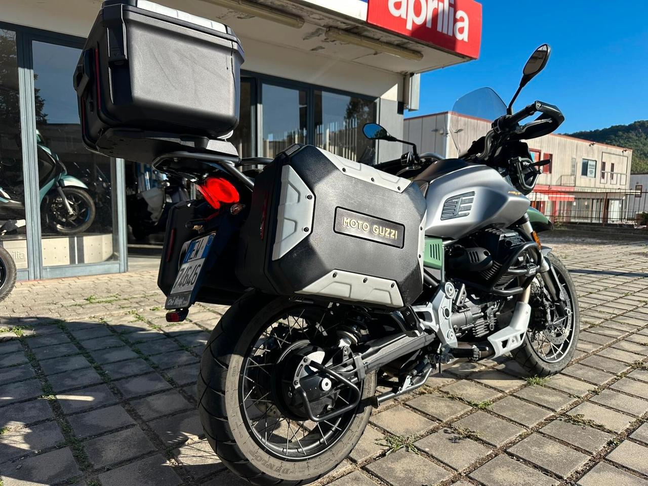 Moto Guzzi V 85 TT CENTENARIO
