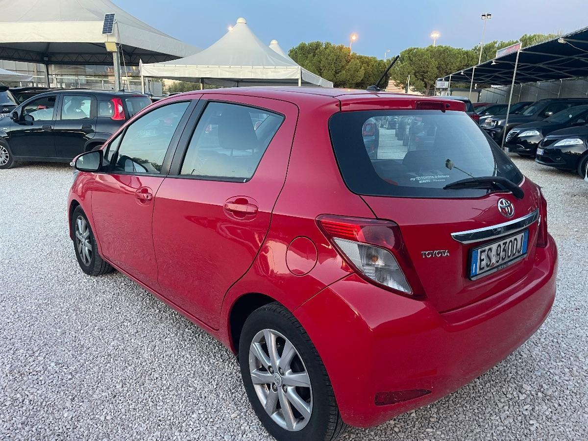 TOYOTA - Yaris - 1.3 5p. Lounge Multidrive S