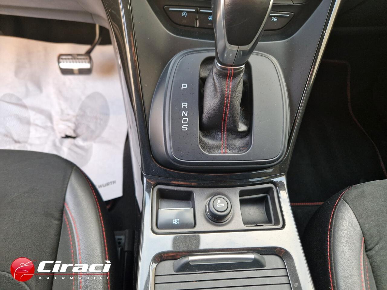 Ford Kuga 2.0 TDCI 180 CV S&S 4WD Powershift ST-Line