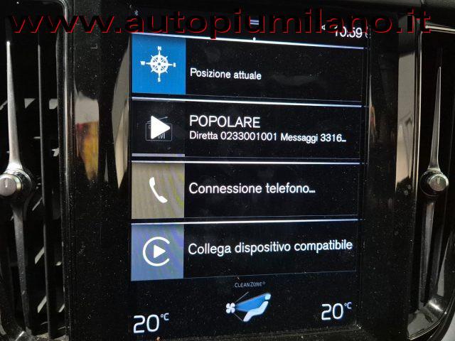 VOLVO XC60 B4 Geartronic Momentum Pro