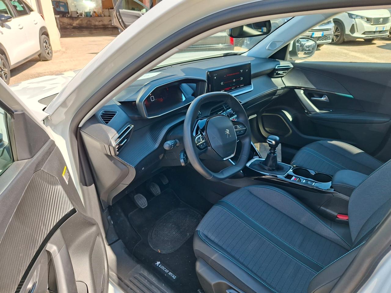 Peugeot 2008 PureTech 100 S&S Allure