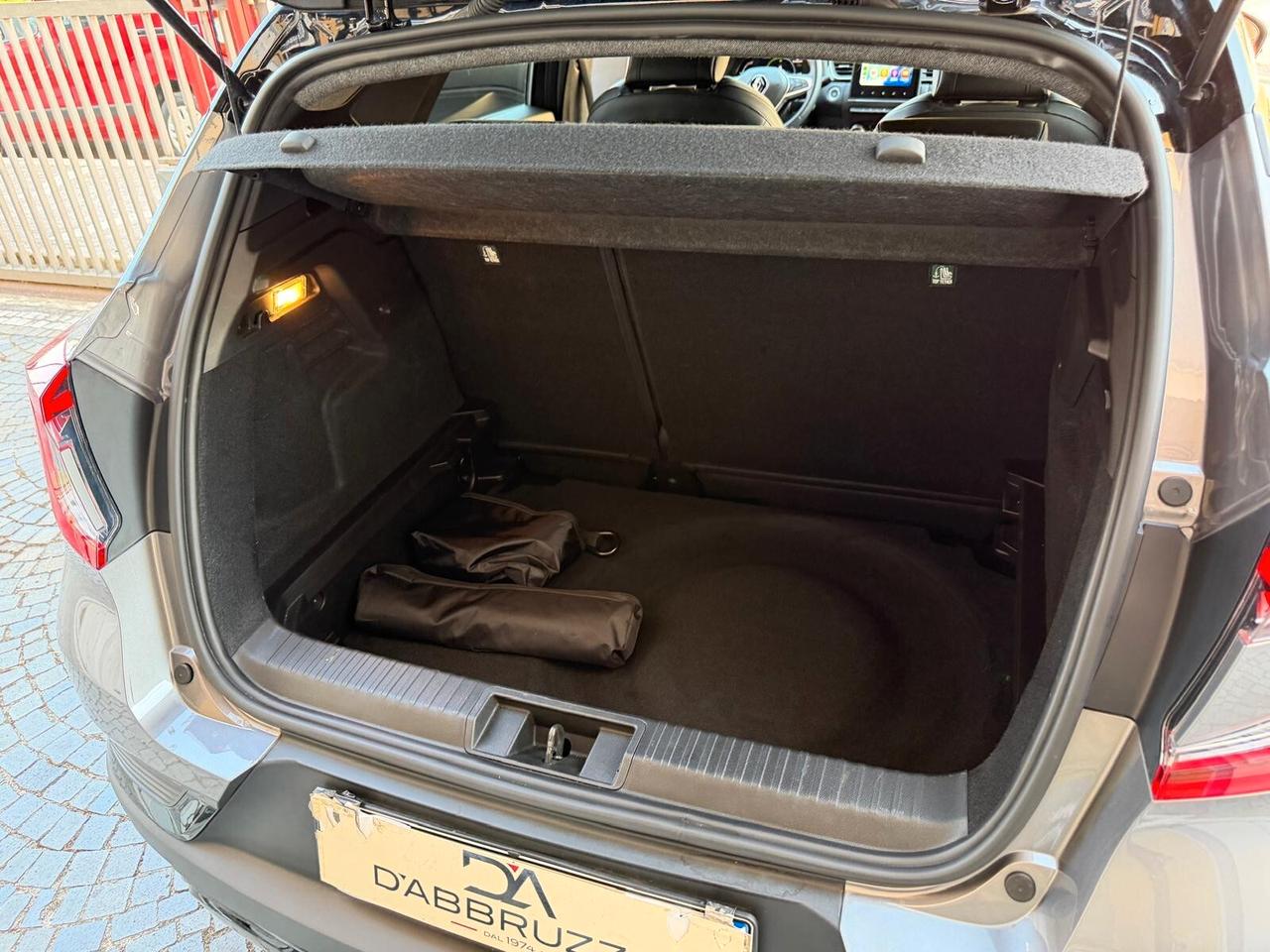 Renault Captur Full Hybrid 1.6 E-Tech 145 CV Rive Gauche