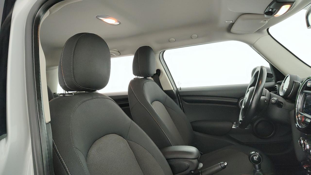 MINI Mini 5p 1.5 Cooper D Business