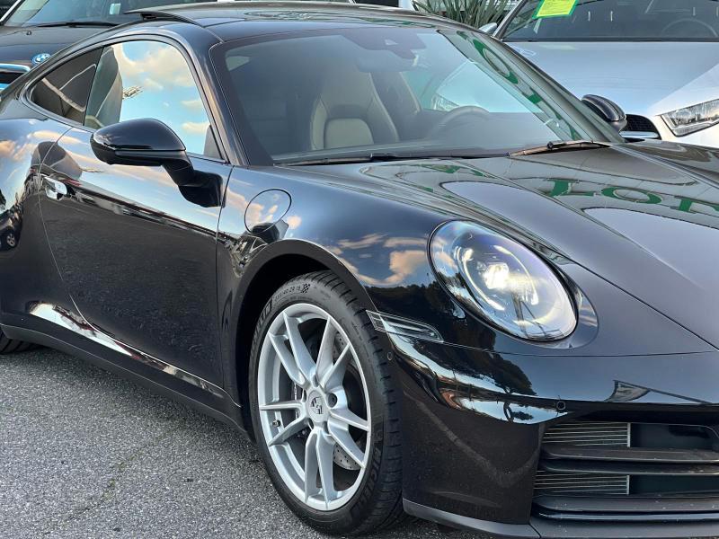 Porsche 992 3.0 Carrera auto