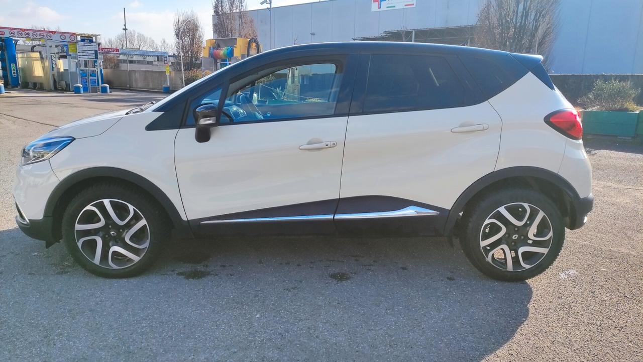 Renault Captur 1.5 dCi 8V 90 CV 66KW NEOPATENTATI - 2015