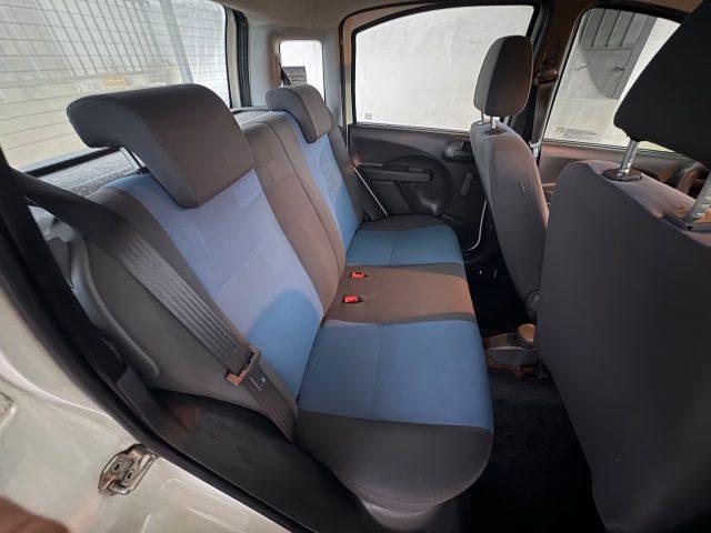 FIAT Panda 1.2 Dynamic BENZ/METANO OK NEOPATENTATI FARI FENDI