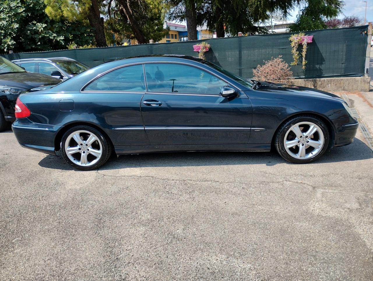 MERCEDES CLK 270 CDI AMG Edition Avantgarde 2006