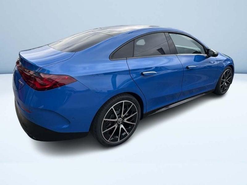 Mercedes-Benz CLA 200 Automatic 4Matic Coupé AMG Line