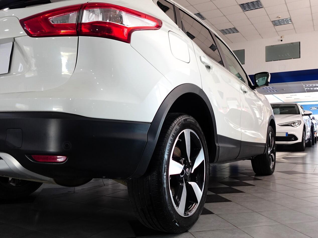 Nissan Qashqai 1.6 DCI 130 CV 4WD 360