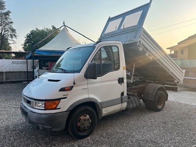 Iveco Daily 35C9K/BarTor.2.8D RIBALTABILE TRILATERALE