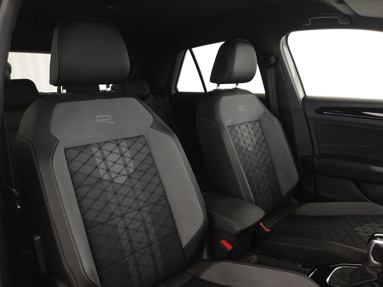 Volkswagen T-Roc 1.5 tsi r-line dsg