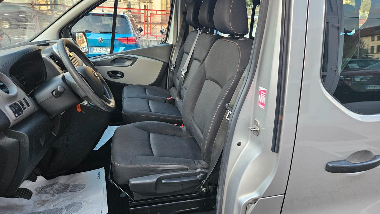 Nissan NV300 1.6 dci 145 CV 9 POSTI - GANCIO TRAINO