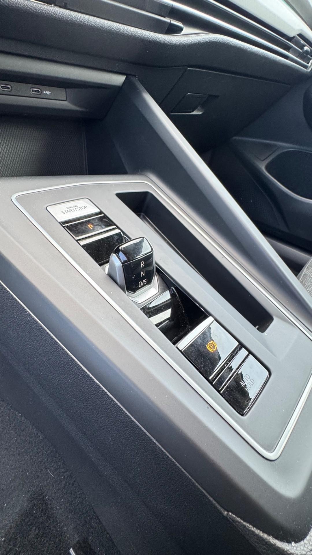 Volkswagen Golf 2.0 TDI DSG SCR