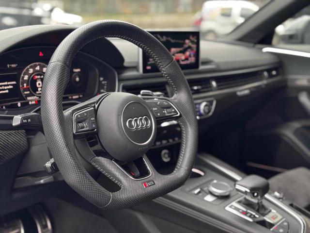 AUDI RS4 4 Avant
