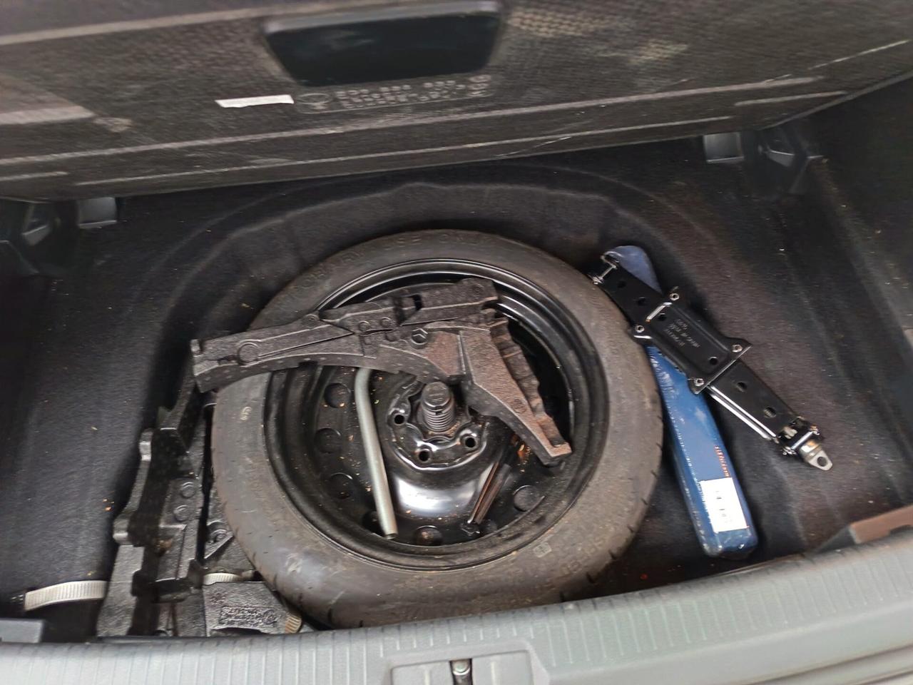 Volkswagen Golf 1.6 TDI 5p. Highline BlueMotion Technology