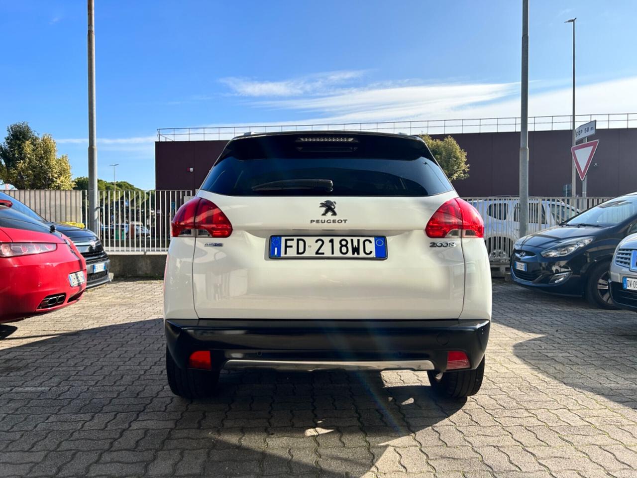 Peugeot 2008 1.6 BlueHDi cv100 Allure