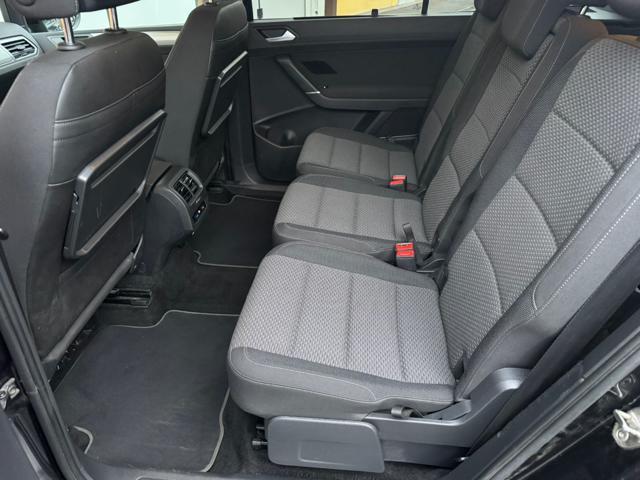 VOLKSWAGEN Touran 2.0 TDI 115 CV DSG Business BlueMotion Technology