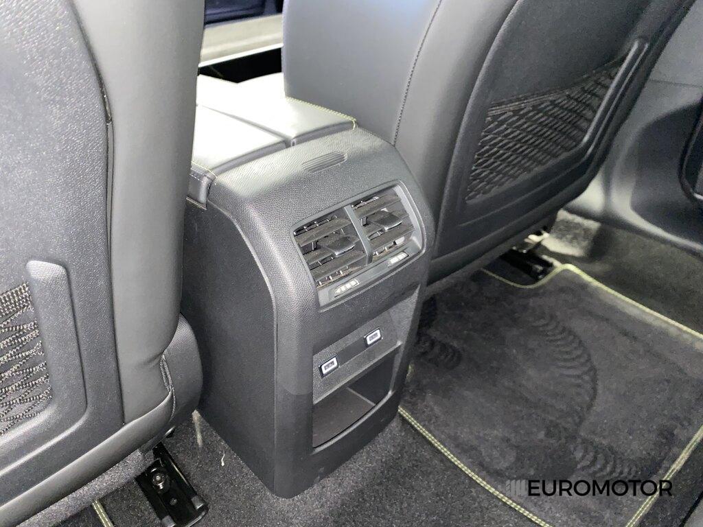 Peugeot 408 1.6 HYBRID GT e-EAT8