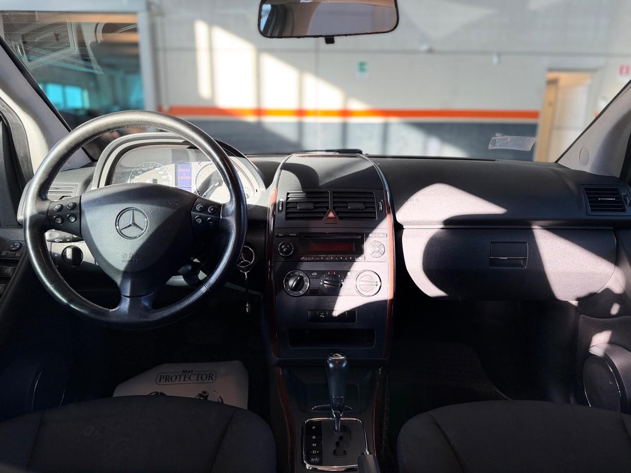 Mercedes-benz A 200 Elegance AUTOMATICA