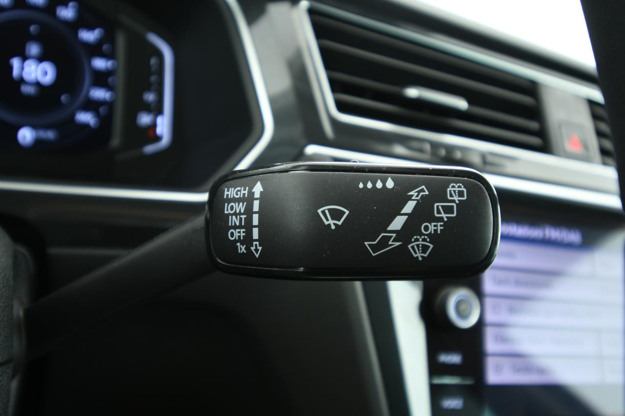 VOLKSWAGEN Tiguan 2.0 tdi Elegance 150cv dsg CAMERA+ACC+APP CONNECT