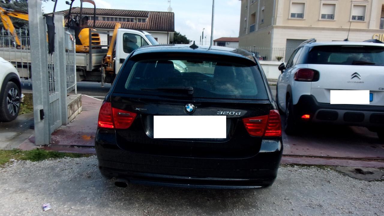 Bmw 320 320d cat xDrive Touring Attiva