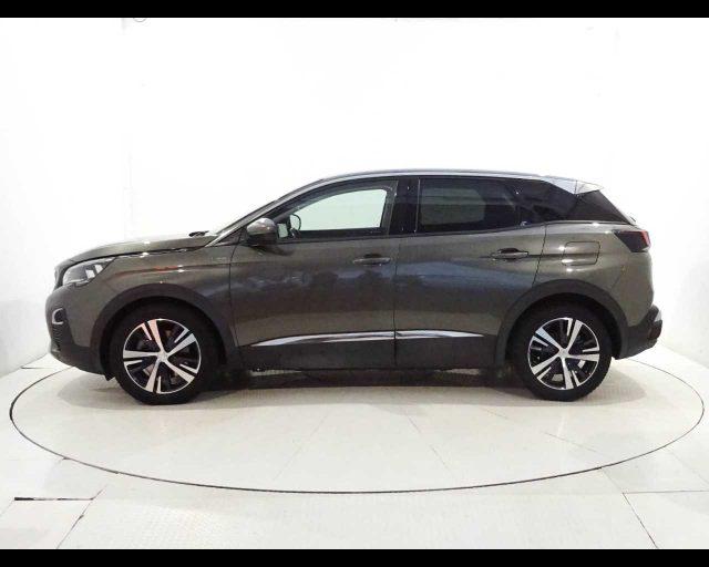 PEUGEOT 3008 Hybrid 225 e-EAT8 Allure