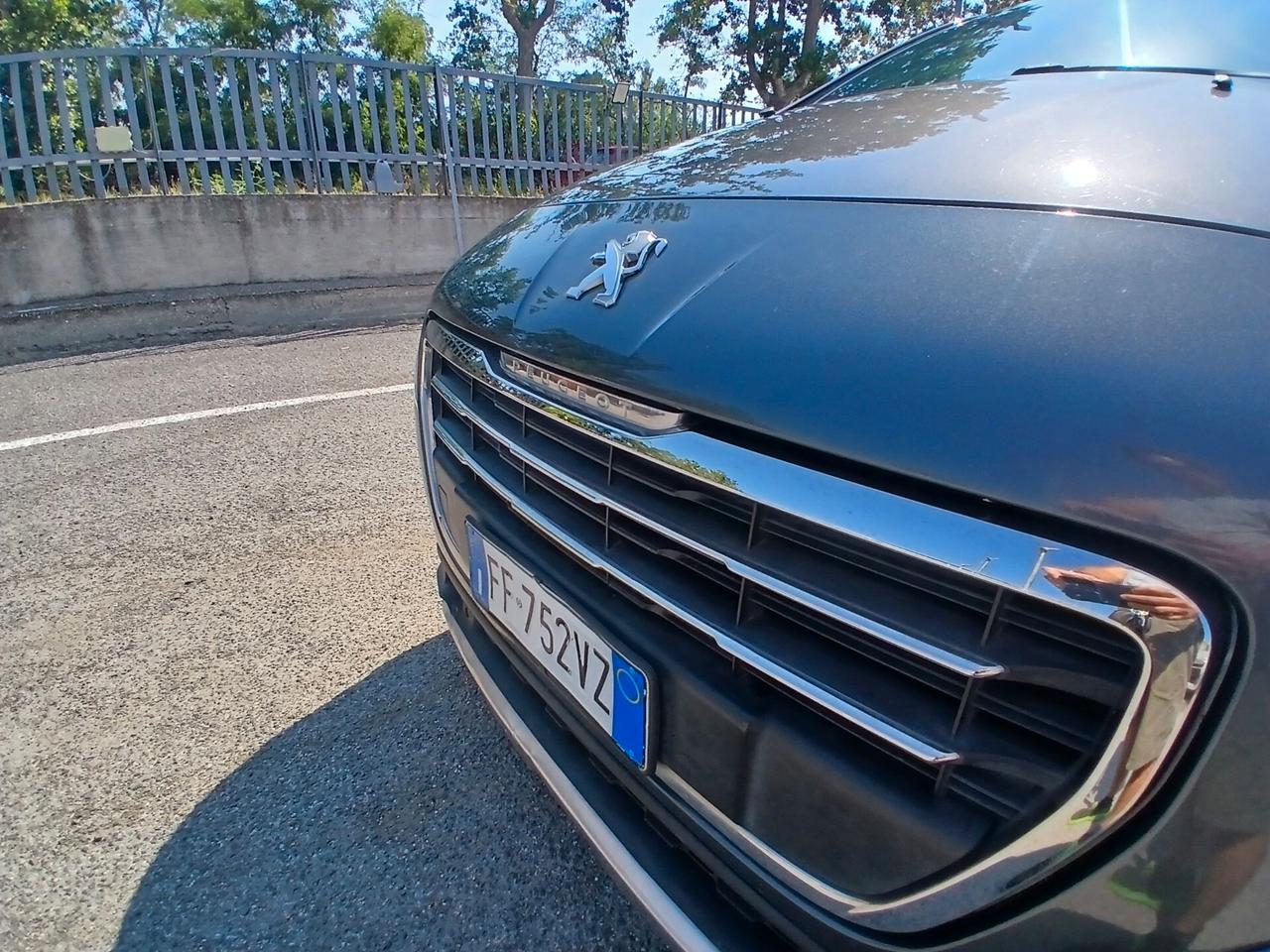 Peugeot 3008 BlueHDi 130 S&S EAT8 Active Pack