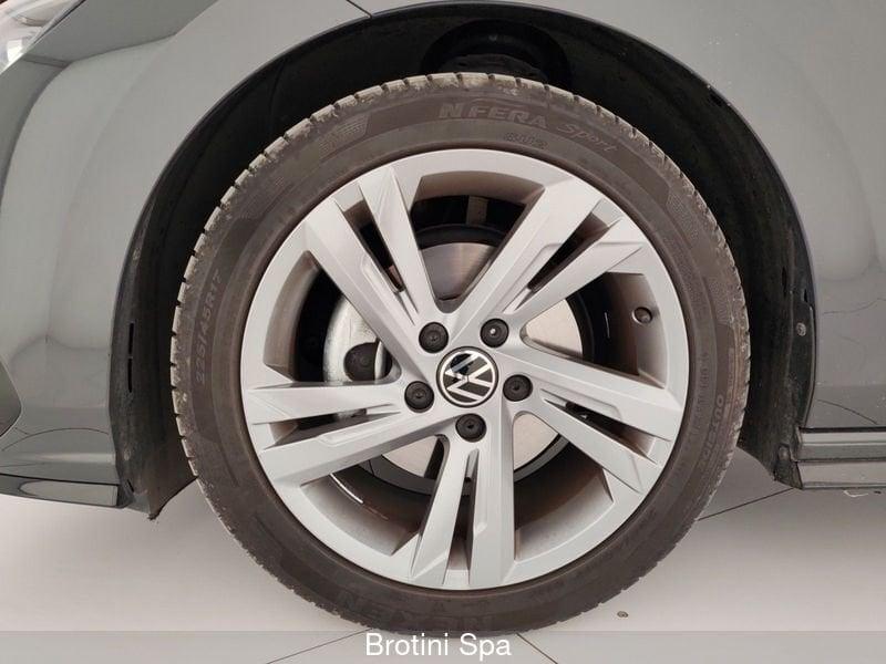 Volkswagen Golf 1.5 TSI 150 CV EVO ACT R-Line