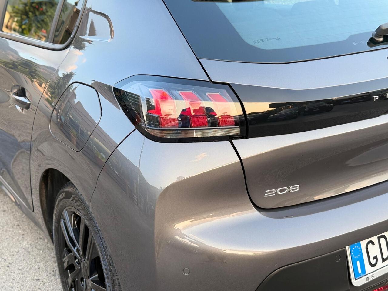 Peugeot 208 PureTech 75 CV S&S Like