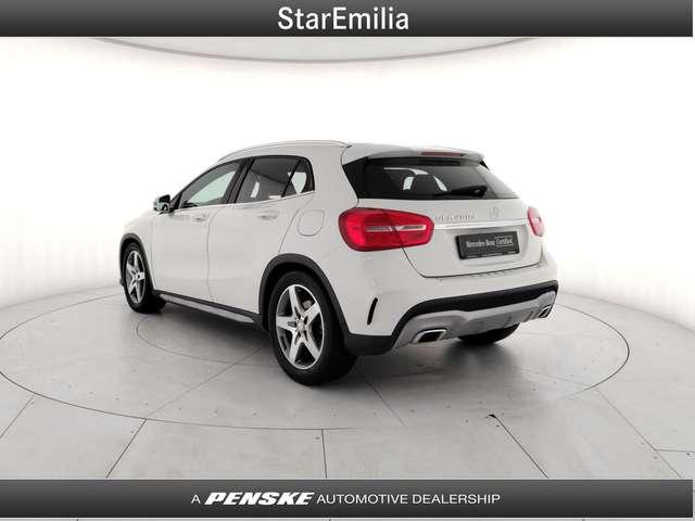 Mercedes-Benz GLA 200 GLA 200 d Automatic Premium
