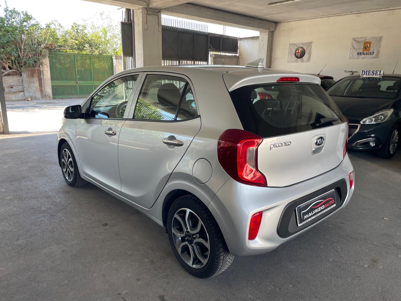 Kia Picanto 1.0 12V GPL 5 porte GT Line Full retrocamera u-connect