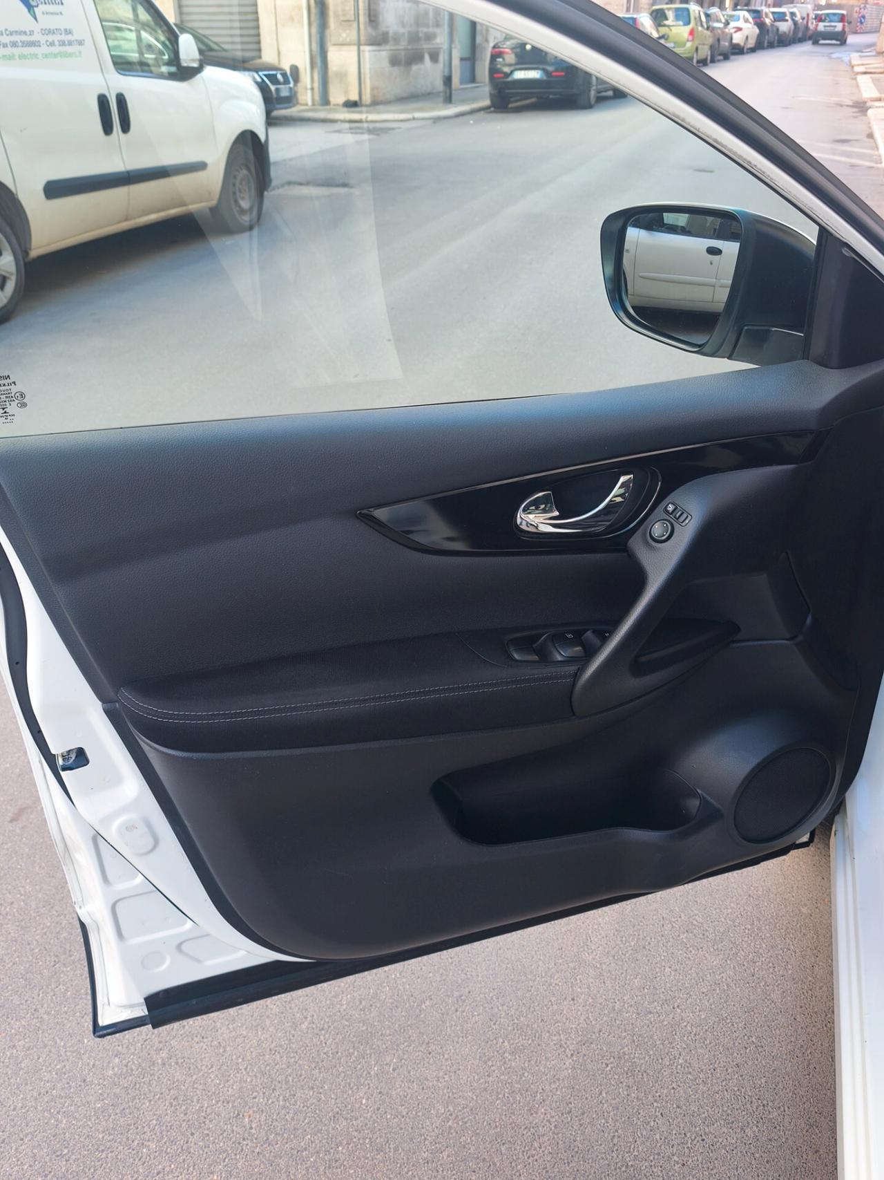 Nissan Qashqai 1.5 dCi N-Connecta 2016