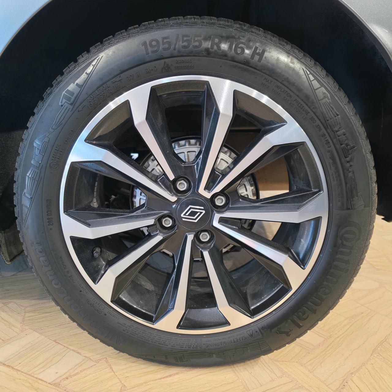 Renault Clio TCe 90 CV 5 porte Techno