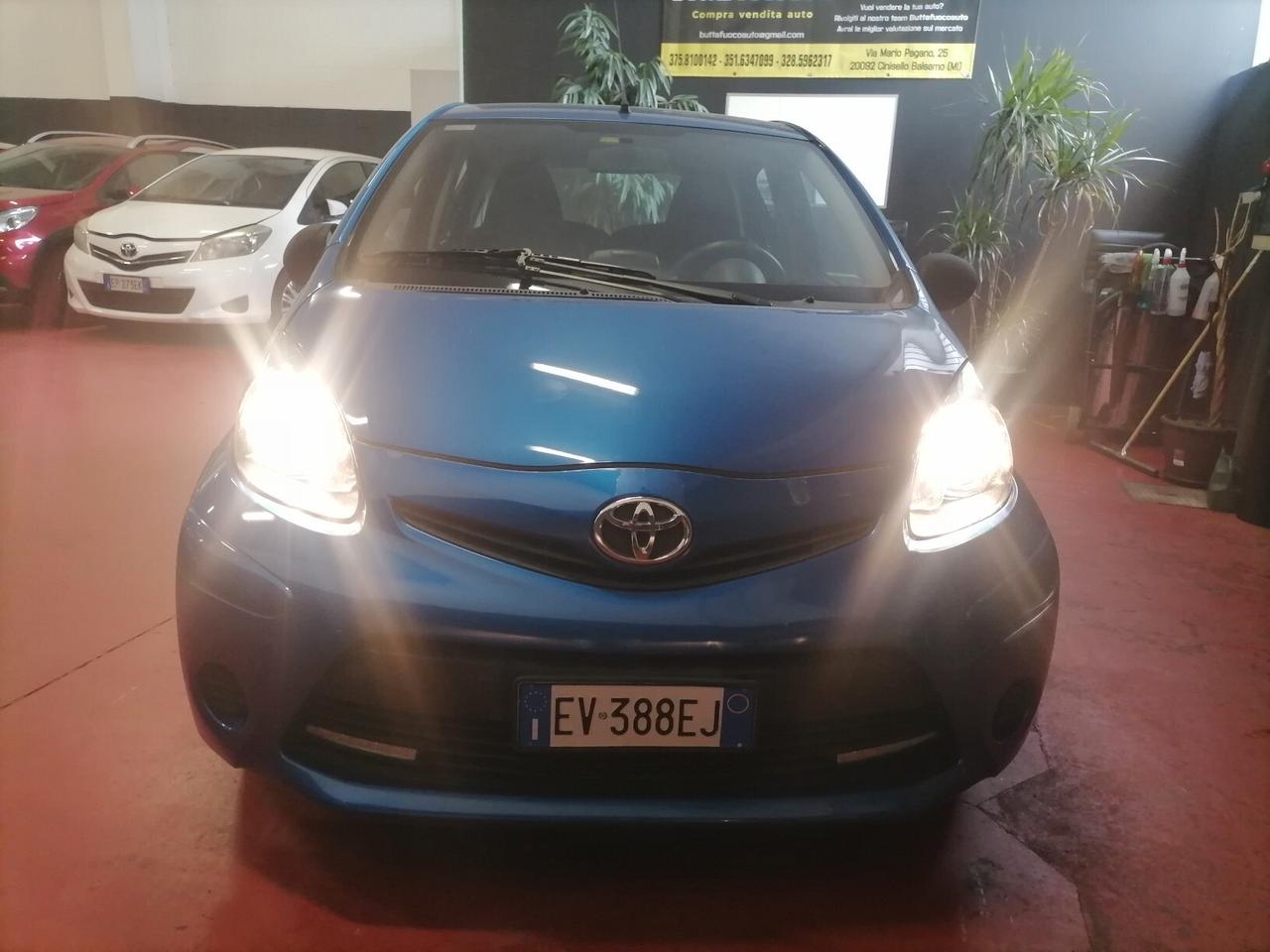 Toyota Aygo 1.0 12V VVT-i 5 porte Cool Soda Connect