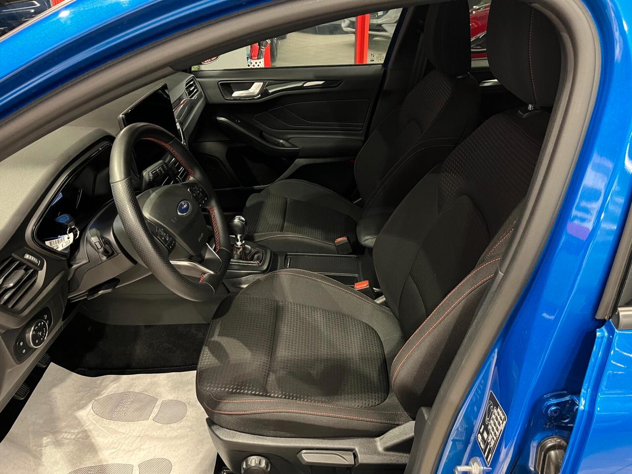 Ford Focus 1.0 EcoBoost Hybrid 125 CV 5p. ST-Line