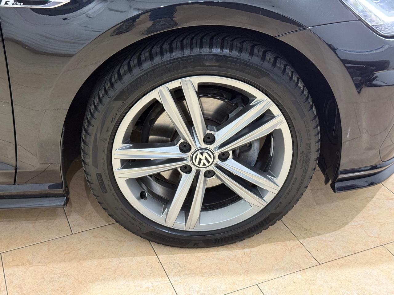 Volkswagen Golf 1.5 TSI ACT 150 cv R Line