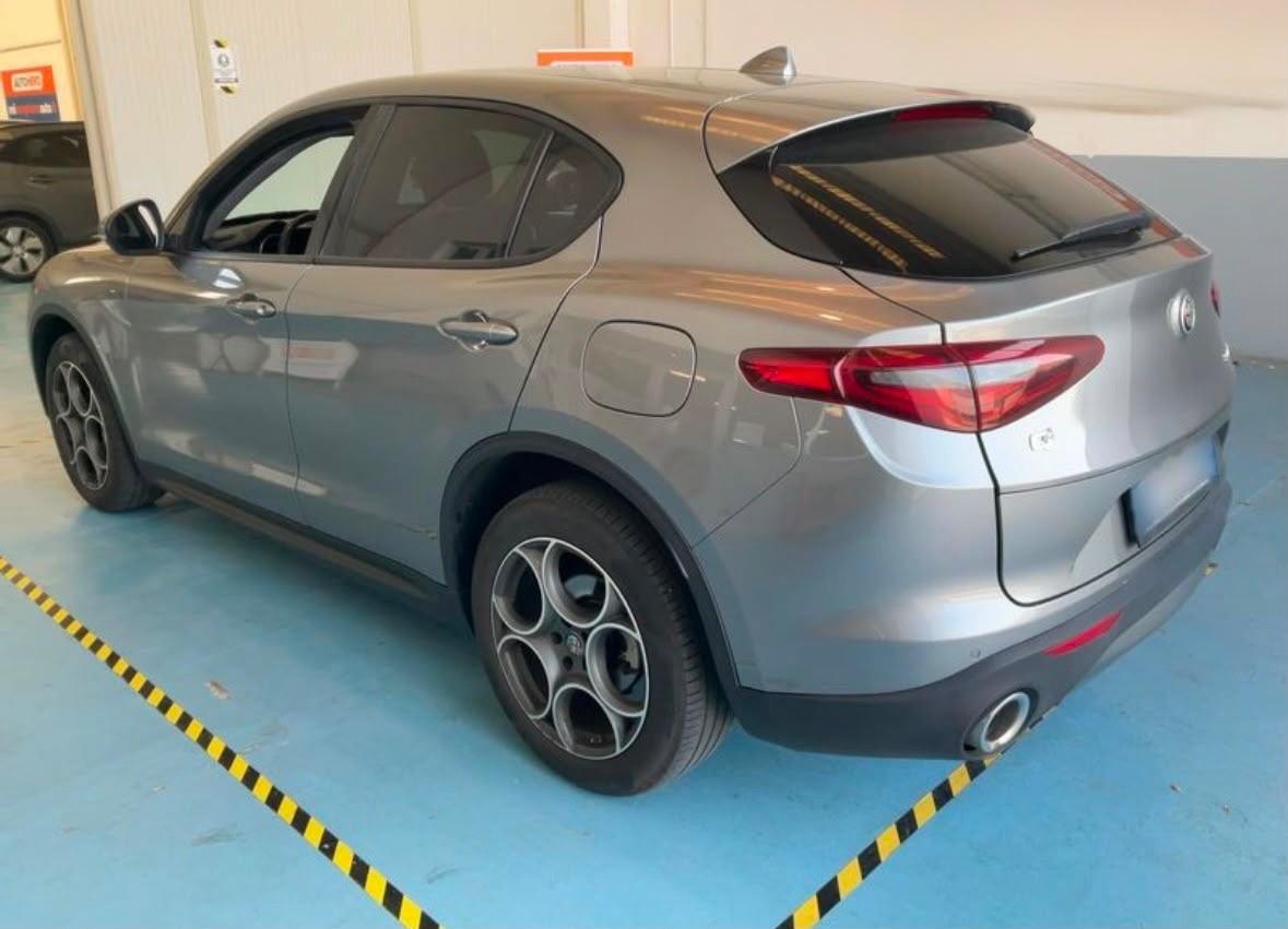 Alfa Romeo Stelvio 2.2 190 CV AT8 Q4 Business 10/2019