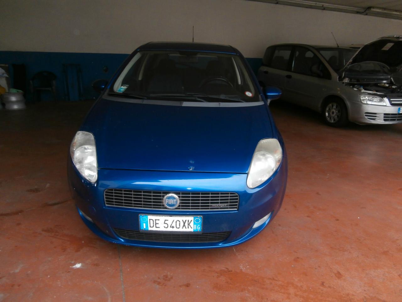 Fiat Grande Punto 1.3 MJT 90 CV 5 porte Neopatentati