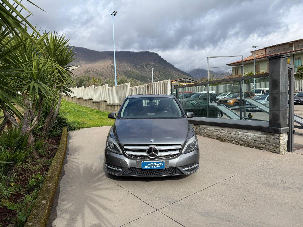 MERCEDES - Classe B - B 200 CDI Premium