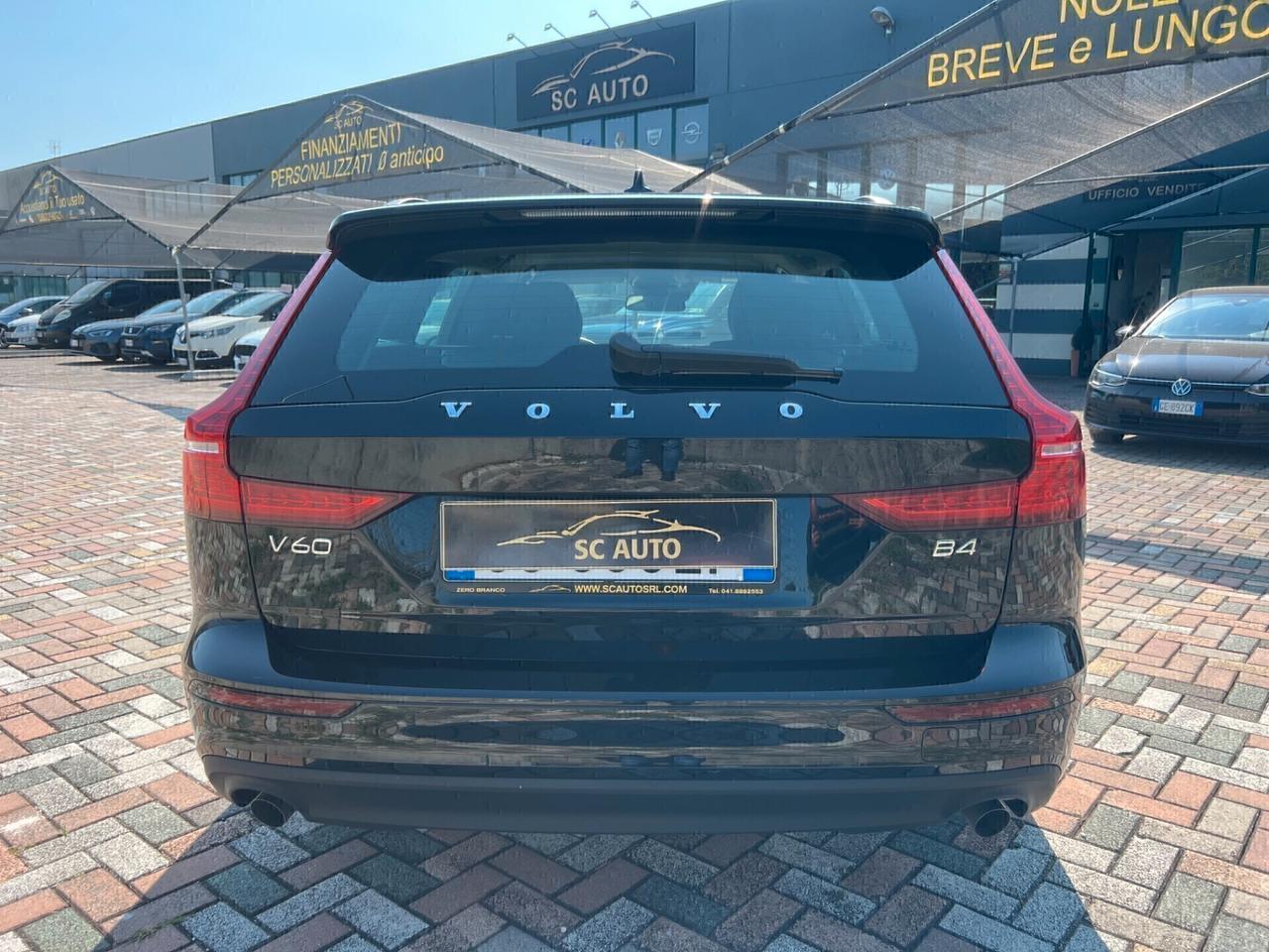 Volvo V60 B4 PREZZO CON FINANZIAMENTO