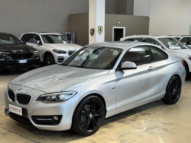 BMW 225 d Coupé Sport Auto - 18" - Navi PRO - Volante M